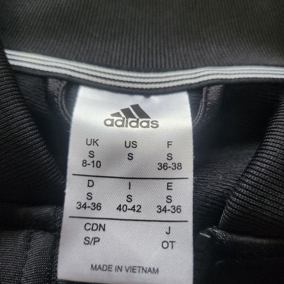 Adidas black vest - Picture 3 of 3